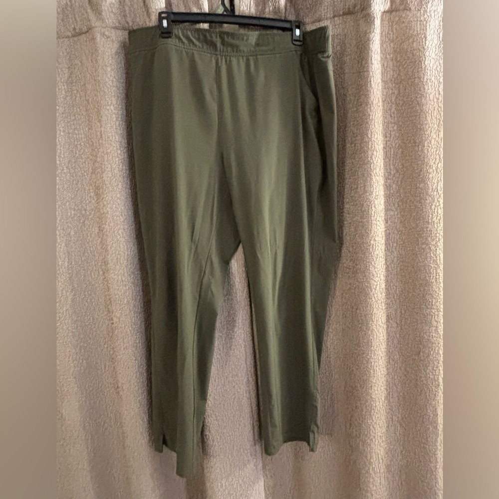 Eddie Bauer Women’s Olive Green Joggers